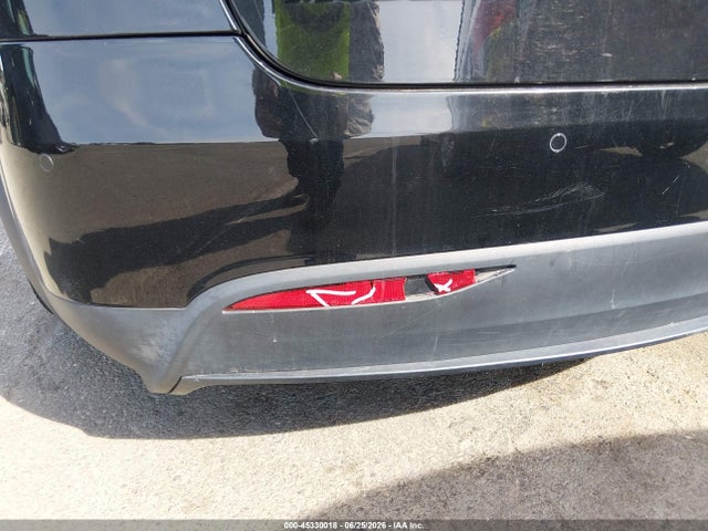 45330018 :رقم المزاد ، 5YJXCDE28JF139688 vin ، 2018 Tesla Model X مزاد بيع