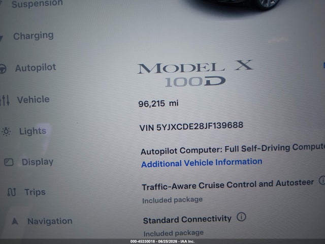 45330018 :رقم المزاد ، 5YJXCDE28JF139688 vin ، 2018 Tesla Model X مزاد بيع