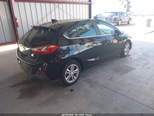 45330020 :رقم المزاد ، 3G1BE6SM1JS653078 vin ، 2018 Chevrolet Cruze Lt Auto مزاد بيع