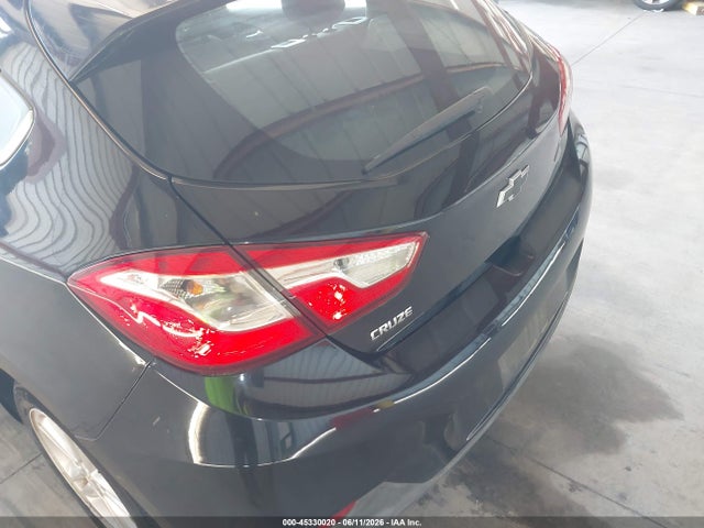 45330020 :رقم المزاد ، 3G1BE6SM1JS653078 vin ، 2018 Chevrolet Cruze Lt Auto مزاد بيع