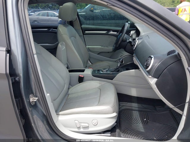 45330027 :رقم المزاد ، WAUCCGFF4F1031941 vin ، 2015 Audi A3 1.8t Premium مزاد بيع