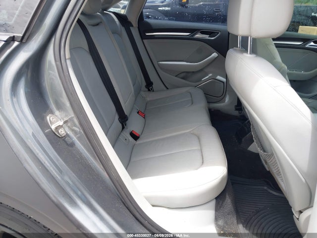 45330027 :رقم المزاد ، WAUCCGFF4F1031941 vin ، 2015 Audi A3 1.8t Premium مزاد بيع