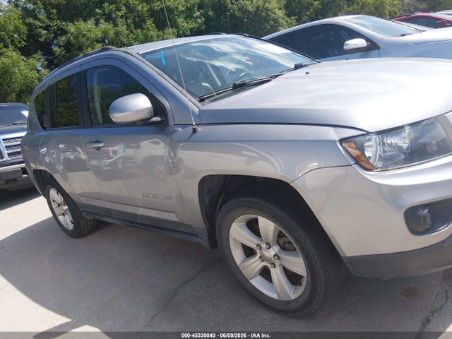 Jeep Compass Latitude 4x4 2017 1C4NJDEB8HD191417 Image 13