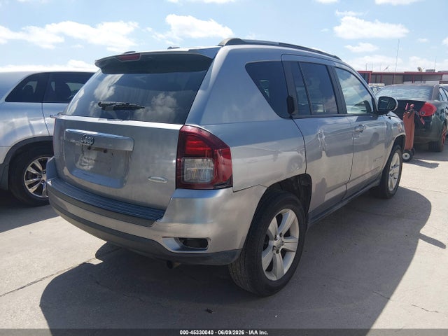 Jeep Compass Latitude 4x4 2017 1C4NJDEB8HD191417 Image 4
