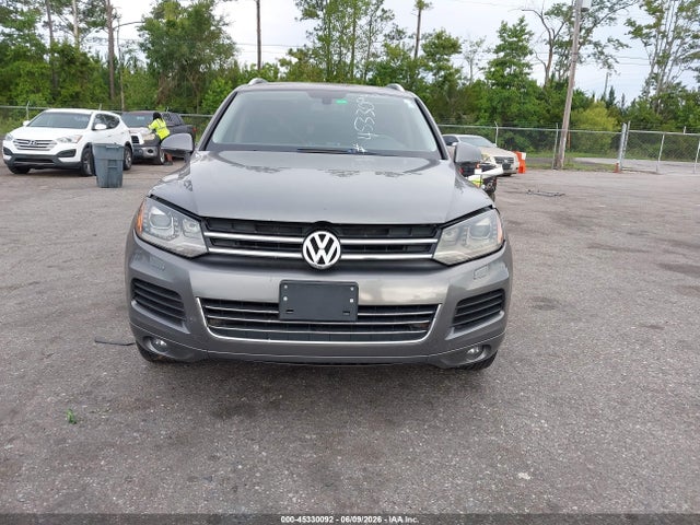 2013 Volkswagen Touareg Vr6 Sport მანქანა იყიდება აუქციონზე, vin: WVGEF9BP0DD008886, აუქციონის ნომერი: 45330092