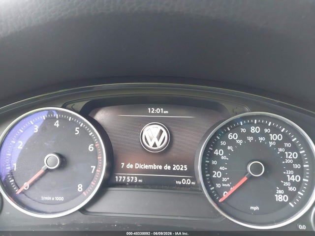 2013 Volkswagen Touareg Vr6 Sport მანქანა იყიდება აუქციონზე, vin: WVGEF9BP0DD008886, აუქციონის ნომერი: 45330092