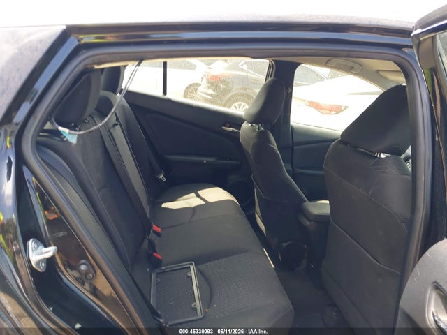 45330093 :رقم المزاد ، JTDKBRFU7G3502904 vin ، 2016 Toyota Prius Two مزاد بيع