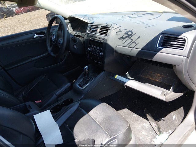 2014 Volkswagen Jetta 2.0l S მანქანა იყიდება აუქციონზე, vin: 3VW2K7AJ6EM252243, აუქციონის ნომერი: 45330125