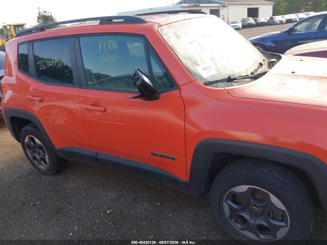 45330126 :رقم المزاد ، ZACCJBBH3FPB77508 vin ، 2015 Jeep Renegade Latitude مزاد بيع