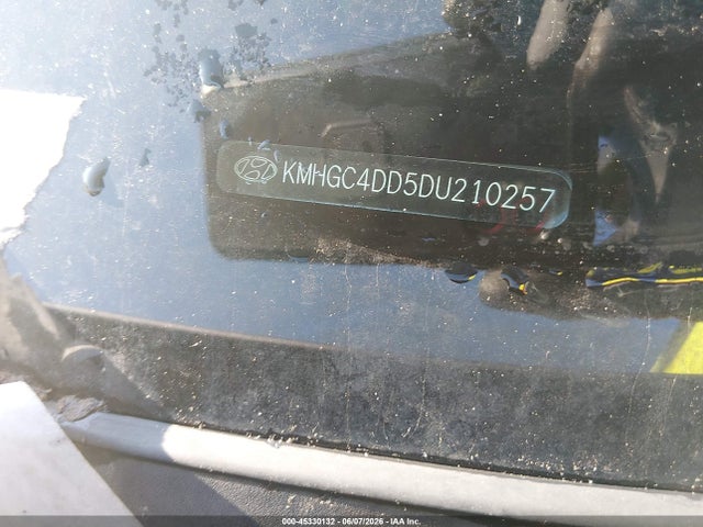 45330132 :رقم المزاد ، KMHGC4DD5DU210257 vin ، 2013 Hyundai Genesis 3.8 مزاد بيع