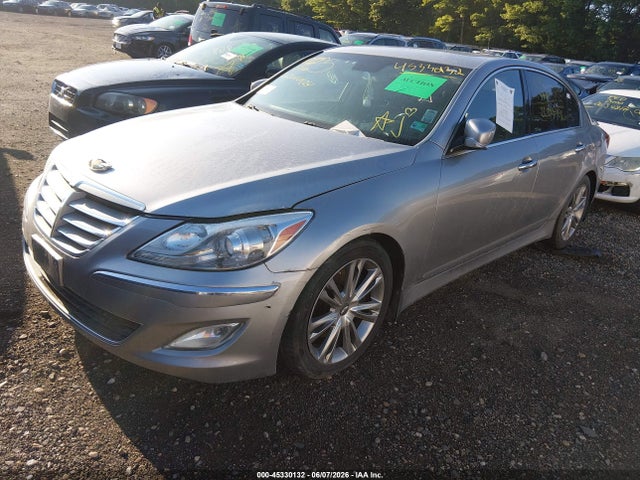 45330132 :رقم المزاد ، KMHGC4DD5DU210257 vin ، 2013 Hyundai Genesis 3.8 مزاد بيع