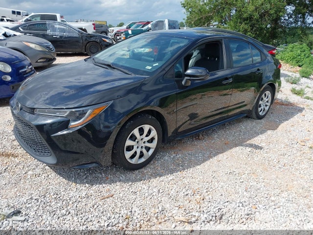 Toyota COROLLA LE 2022 5YFEPMAE2NP309873 Image 2