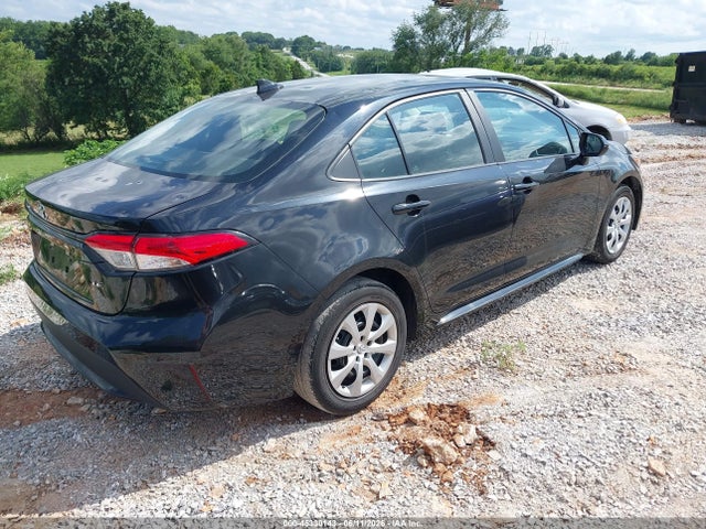 Toyota COROLLA LE 2022 5YFEPMAE2NP309873 Image 4