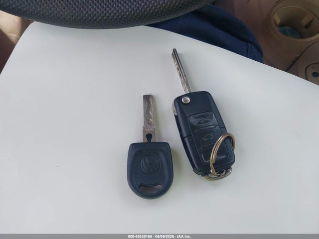 Продаж на аукціоні авто 2002 Volkswagen New Beetle Gls, vin: 3VWCB21C62M403005, номер лоту: 45330165