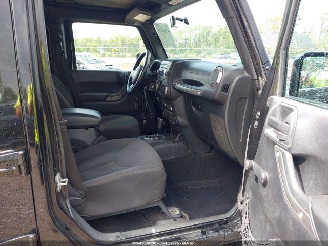Продажа на аукционе авто 2016 Jeep Wrangler Unlimited Sport, vin: 1C4BJWDG2GL139927, номер лота: 45330190