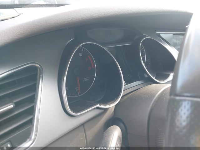 Продажа на аукционе авто 2012 Audi A5 2.0t Premium, vin: WAULFAFH7CN002105, номер лота: 45330283
