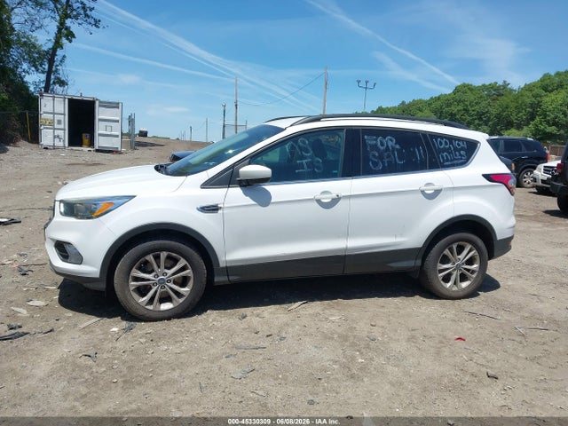 Продаж на аукціоні авто 2018 Ford Escape Se, vin: 1FMCU9GD6JUA59638, номер лоту: 45330309