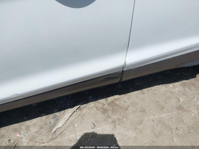 Продаж на аукціоні авто 2018 Ford Escape Se, vin: 1FMCU9GD6JUA59638, номер лоту: 45330309