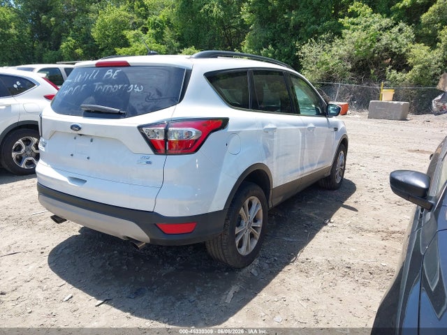 Продаж на аукціоні авто 2018 Ford Escape Se, vin: 1FMCU9GD6JUA59638, номер лоту: 45330309