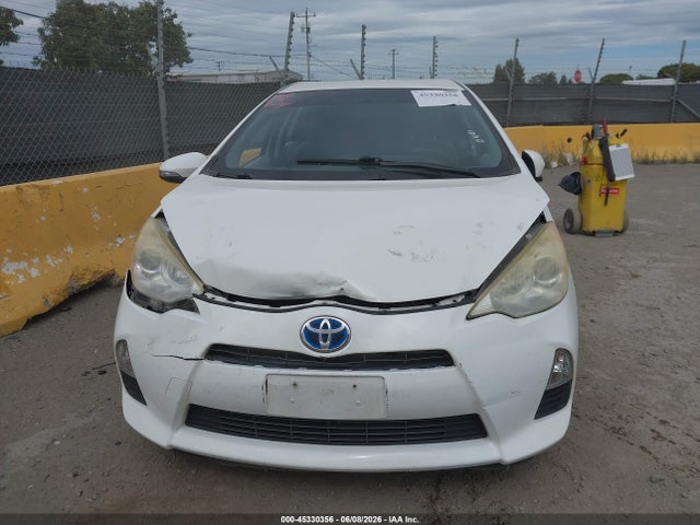 Продаж на аукціоні авто 2013 Toyota Prius C Two, vin: JTDKDTB33D1050817, номер лоту: 45330356
