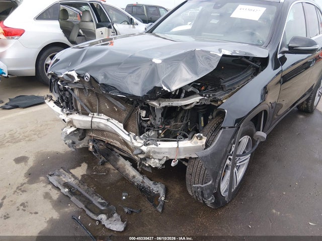 2020 Mercedes-benz Glc 300 4matic მანქანა იყიდება აუქციონზე, vin: WDC0G8EB0LF748313, აუქციონის ნომერი: 45330427