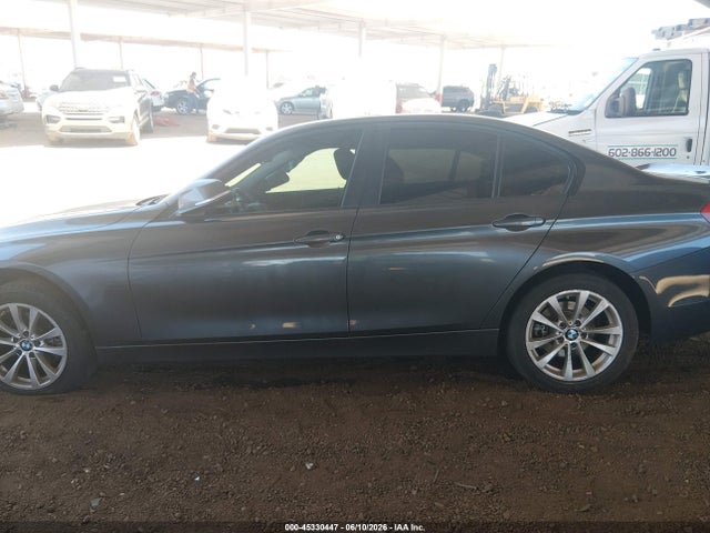 BMW 320i 2017 WBA8E1G55HNU14723 Image 14