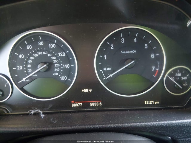 BMW 320i 2017 WBA8E1G55HNU14723 Image 7