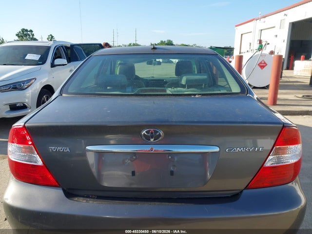 45330450 :رقم المزاد ، 4T1BE32K84U924402 vin ، 2004 Toyota Camry Le مزاد بيع