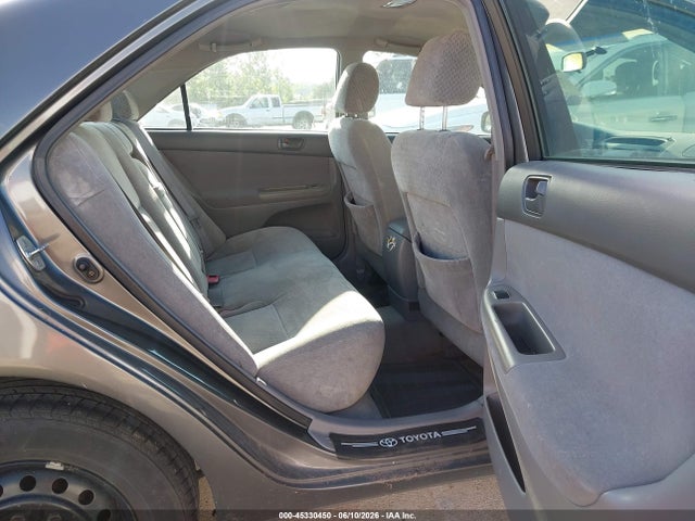 45330450 :رقم المزاد ، 4T1BE32K84U924402 vin ، 2004 Toyota Camry Le مزاد بيع