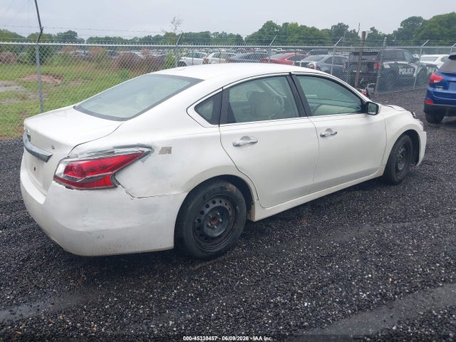 2015 Nissan Altima 2.5 S მანქანა იყიდება აუქციონზე, vin: 1N4AL3AP2FC136197, აუქციონის ნომერი: 45330457