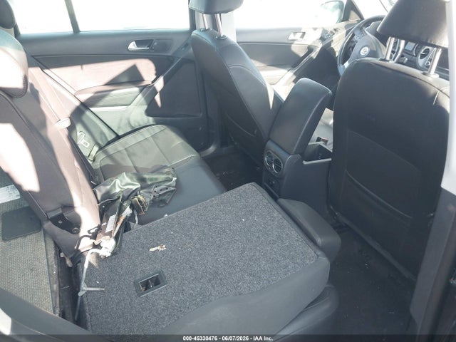 2010 Volkswagen Tiguan Wolfsburg Edition მანქანა იყიდება აუქციონზე, vin: WVGBV7AX2AW528051, აუქციონის ნომერი: 45330476
