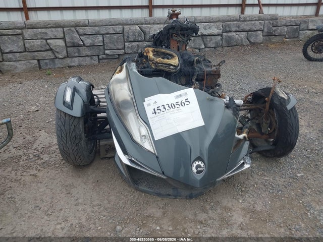 45330565 :رقم المزاد ، 2BXNBDD20HV003640 vin ، 2017 Can-am Spyder Roadster Rt/rt-s/ltd/sp Series مزاد بيع