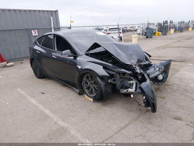 Auction sale of the 2025 Tesla Model Y Long Range Dual Motor Rear-wheel Drive, vin: 7SAYGDED1SF311476, lot number: 45330632