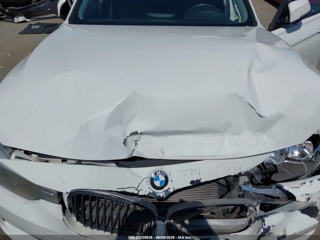 BMW 320i 2015 WBA3B1G5XFNT06226 Image 10