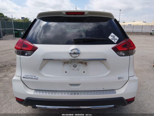 Nissan ROGUE SV 2017 5N1AT2MT8HC768309 Image 17