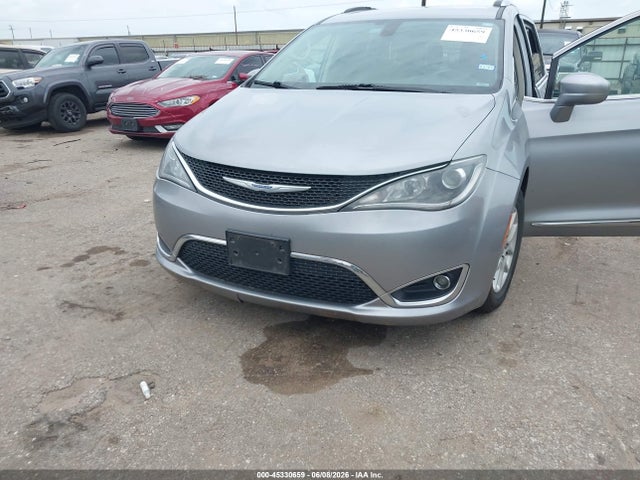 Auction sale of the 2020 Chrysler Pacifica Touring L, vin: 2C4RC1BGXLR123510, lot number: 45330659