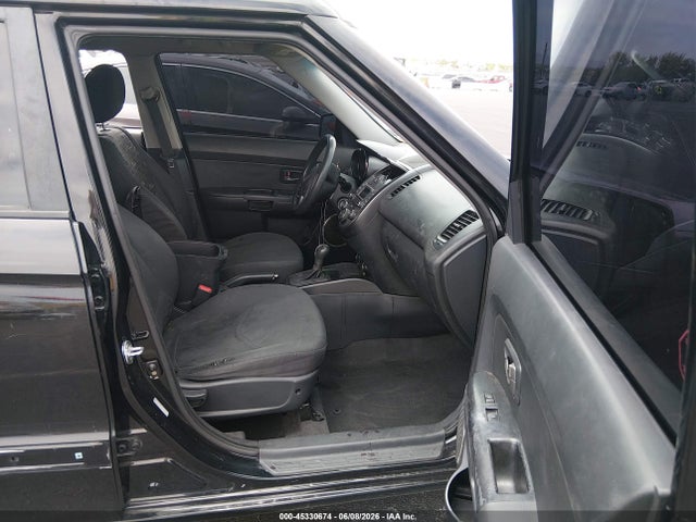 Продажа на аукционе авто 2011 Kia Soul +, vin: KNDJT2A21B7197519, номер лота: 45330674