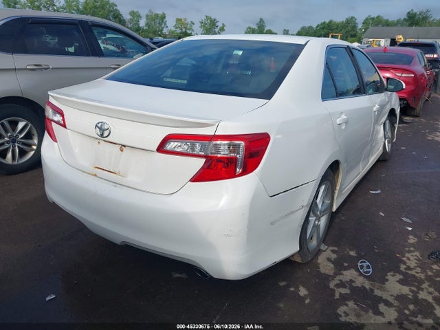 45330675 :رقم المزاد ، 4T1BF1FK7DU663923 vin ، 2013 Toyota Camry Se مزاد بيع