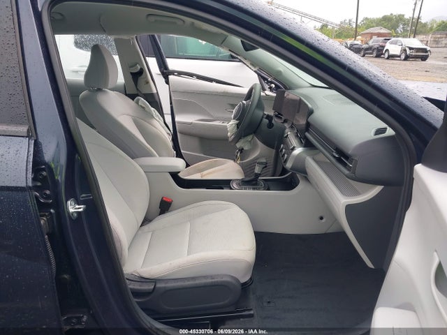 KM8HACAB2TU379058 Hyundai Kona Se