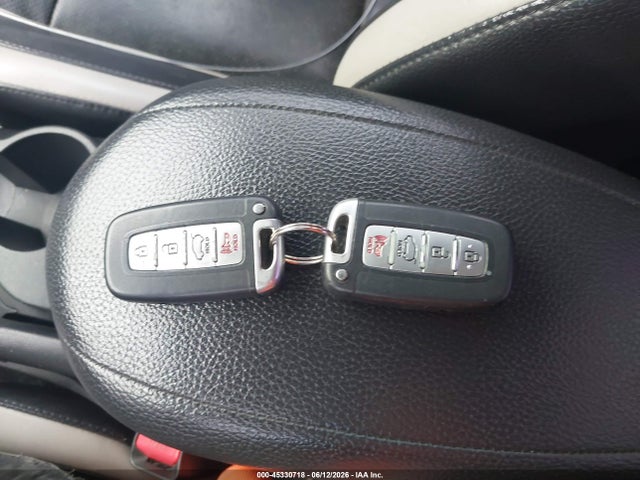 Aukcja sprzedaży 2013 Hyundai Veloster Turbo W/black, vin: KMHTC6AE3DU156402, numer aukcji: 45330718