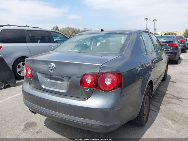 2010 Volkswagen Jetta S მანქანა იყიდება აუქციონზე, vin: 3VWJZ7AJXAM021086, აუქციონის ნომერი: 45330758