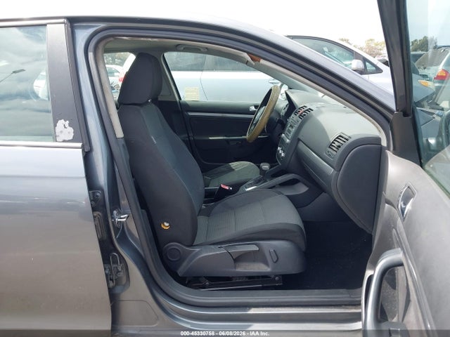 2010 Volkswagen Jetta S მანქანა იყიდება აუქციონზე, vin: 3VWJZ7AJXAM021086, აუქციონის ნომერი: 45330758