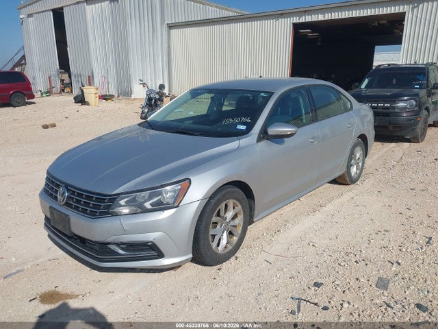 Aukcja sprzedaży 2018 Volkswagen Passat 2.0t R-line/2.0t S, vin: 1VWAA7A37JC004045, numer aukcji: 45330766