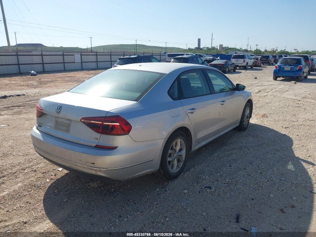 Aukcja sprzedaży 2018 Volkswagen Passat 2.0t R-line/2.0t S, vin: 1VWAA7A37JC004045, numer aukcji: 45330766