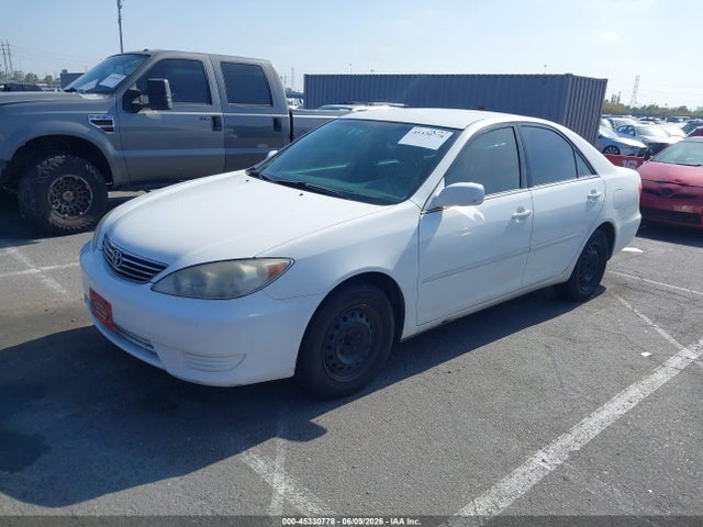 Продажа на аукционе авто 2005 Toyota Camry Le, vin: 4T1BE32K65U564287, номер лота: 45330778