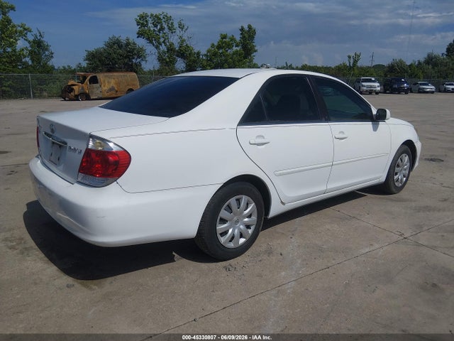 45330807 :رقم المزاد ، 4T1BE32K95U428154 vin ، 2005 Toyota Camry Le مزاد بيع
