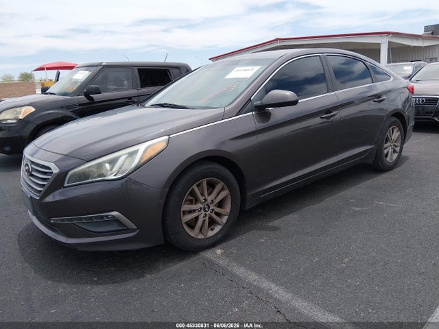 2015 Hyundai Sonata Se მანქანა იყიდება აუქციონზე, vin: 5NPE24AF0FH026913, აუქციონის ნომერი: 45330831