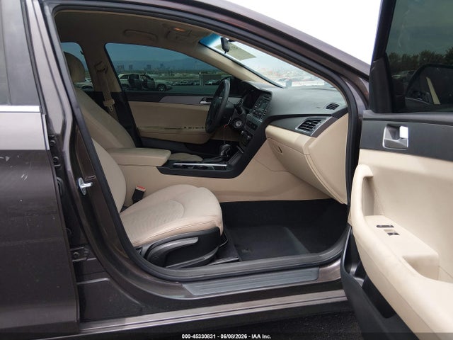 2015 Hyundai Sonata Se მანქანა იყიდება აუქციონზე, vin: 5NPE24AF0FH026913, აუქციონის ნომერი: 45330831