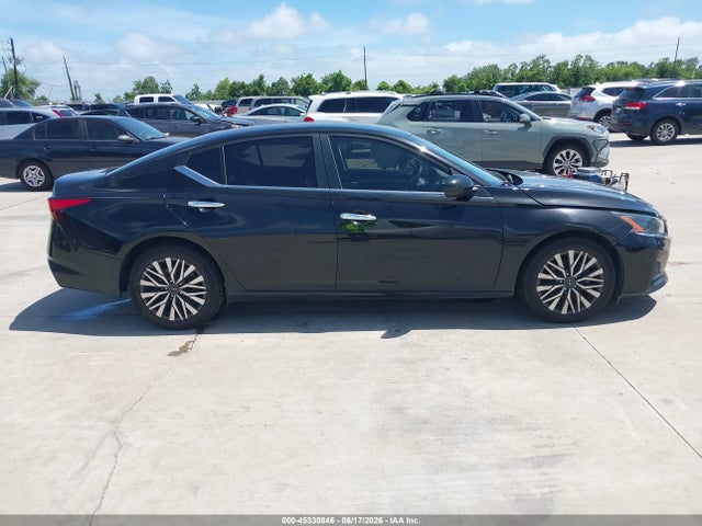 1N4BL4DV9PN315413 Nissan Altima Sv Fwd