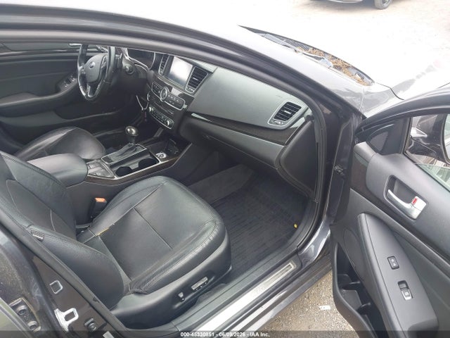 2015 Kia Cadenza Premium მანქანა იყიდება აუქციონზე, vin: KNALN4D71F5172673, აუქციონის ნომერი: 45330851